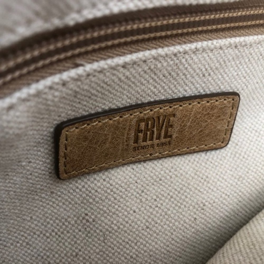 Guaranteed authentic Frye “Jacui Hobo Bag”. New with tags. - Picture 9 of 9